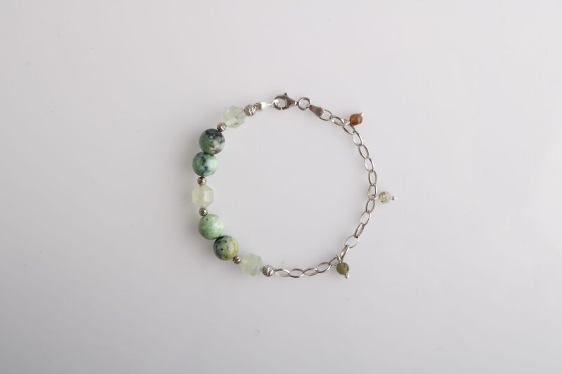 Amazonya, İspanyol Varisit-Prehneit-Akik Doğal Taş Gümüş Bileklik - Doğal Taş