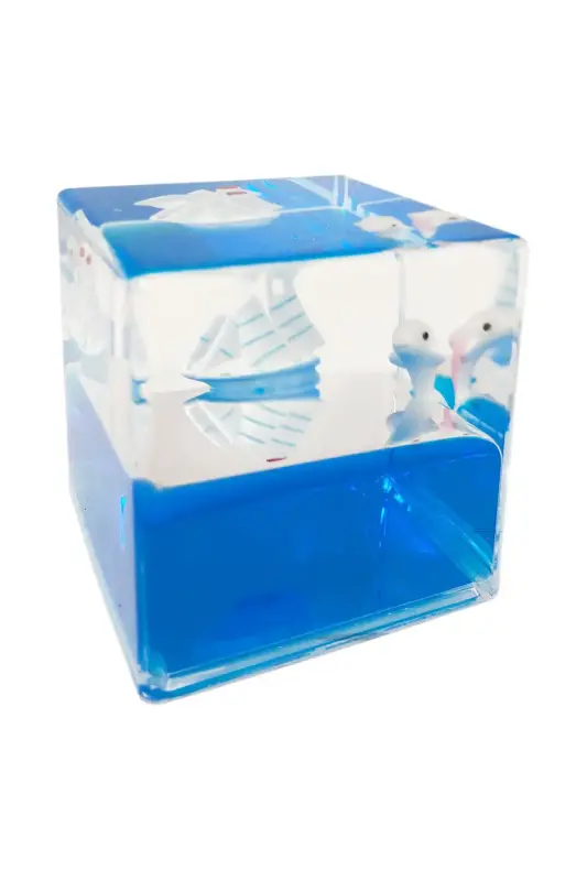 Giftzen Küp Şeklinde Batmayan Gemi - Giftzen