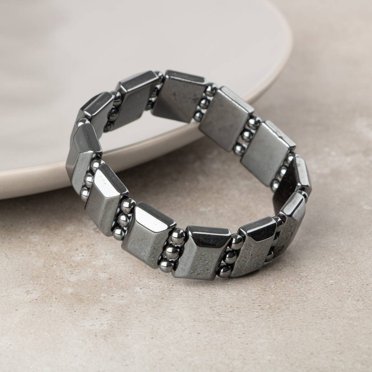 Hematit Doğal Taş Özel Kesim Geniş Kesim Bileklik - 4