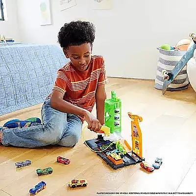 Hot Wheels Elektrikli Araç Şarj İstasyonu Oyun Seti - 11