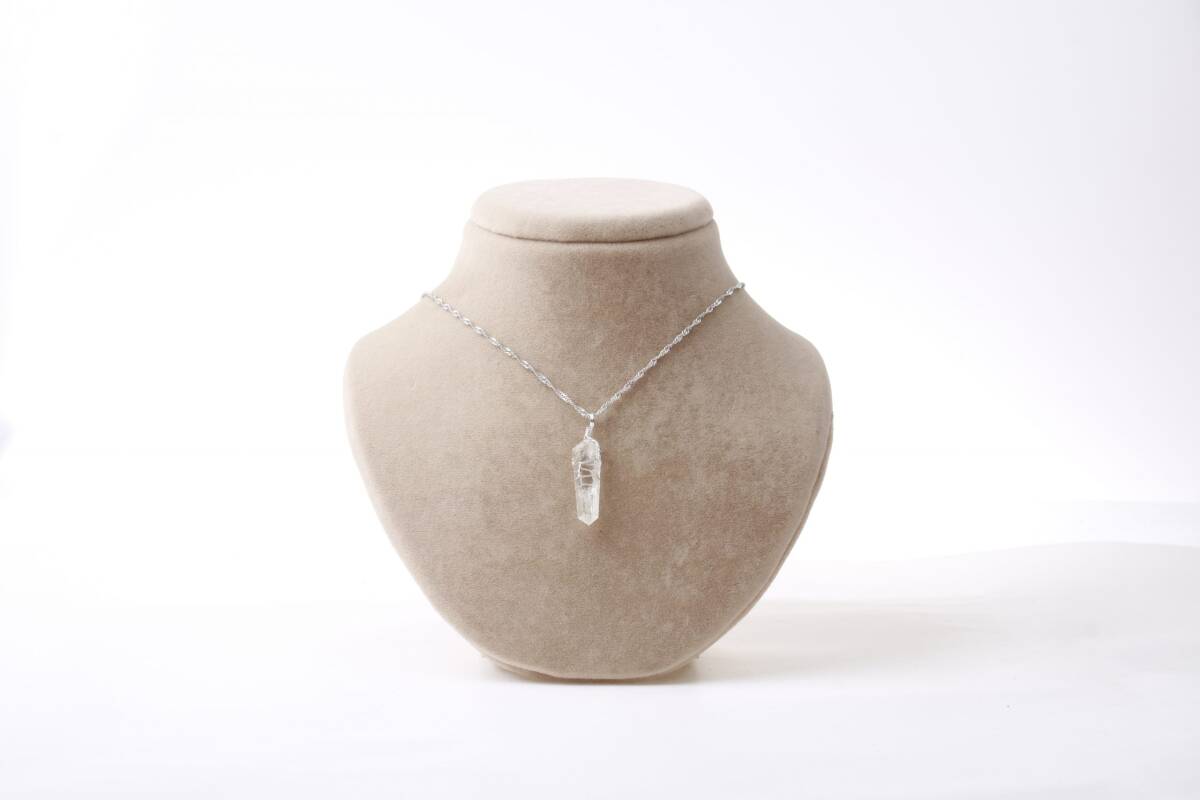 Kristal Kuvars Doğal Taş Kolye Ucu 3x1 cm, Gümüş Zincir - 3