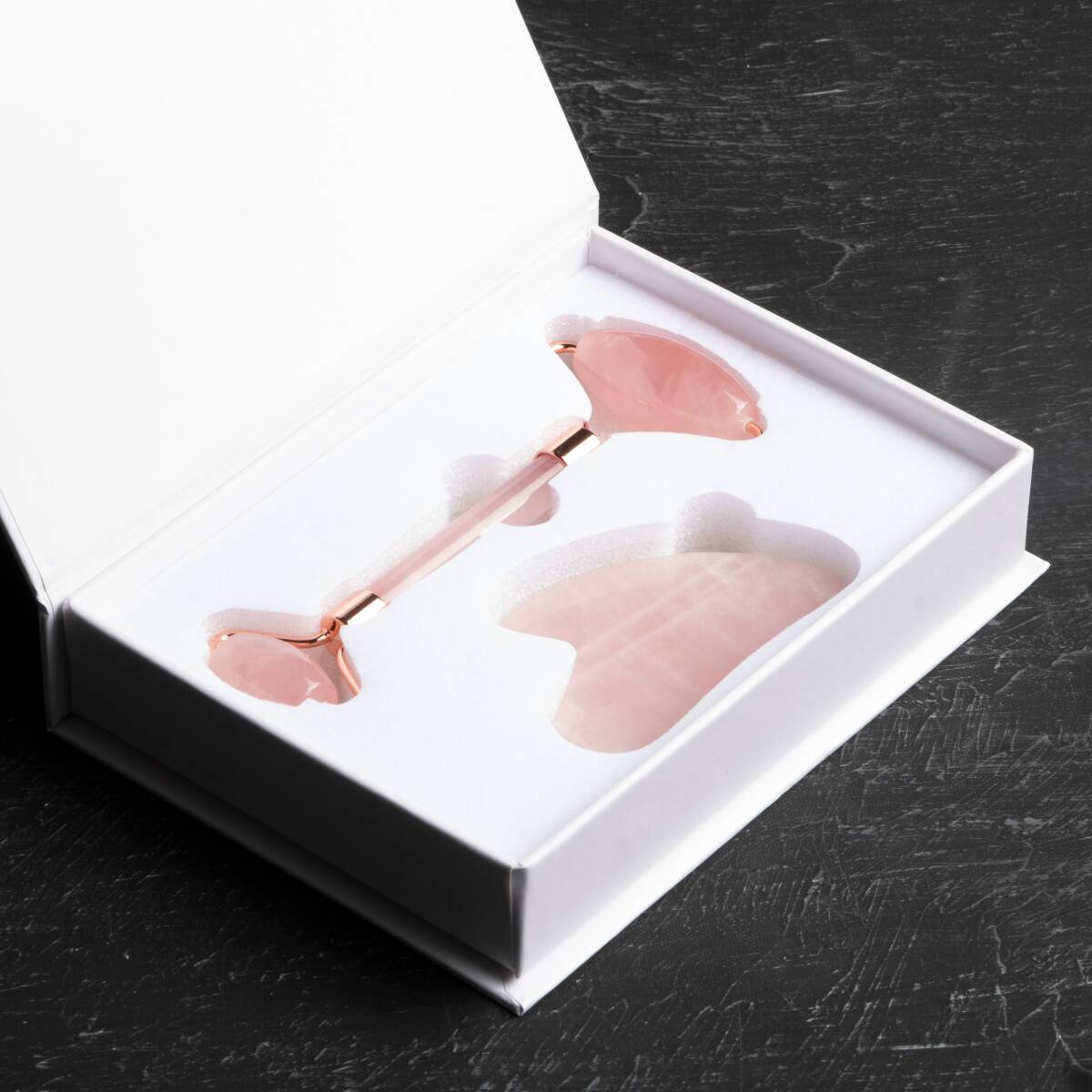 Pembe Kuvars Taşı Masaj Takımı - Roller ve Gua Sha Kalpli Set - 1