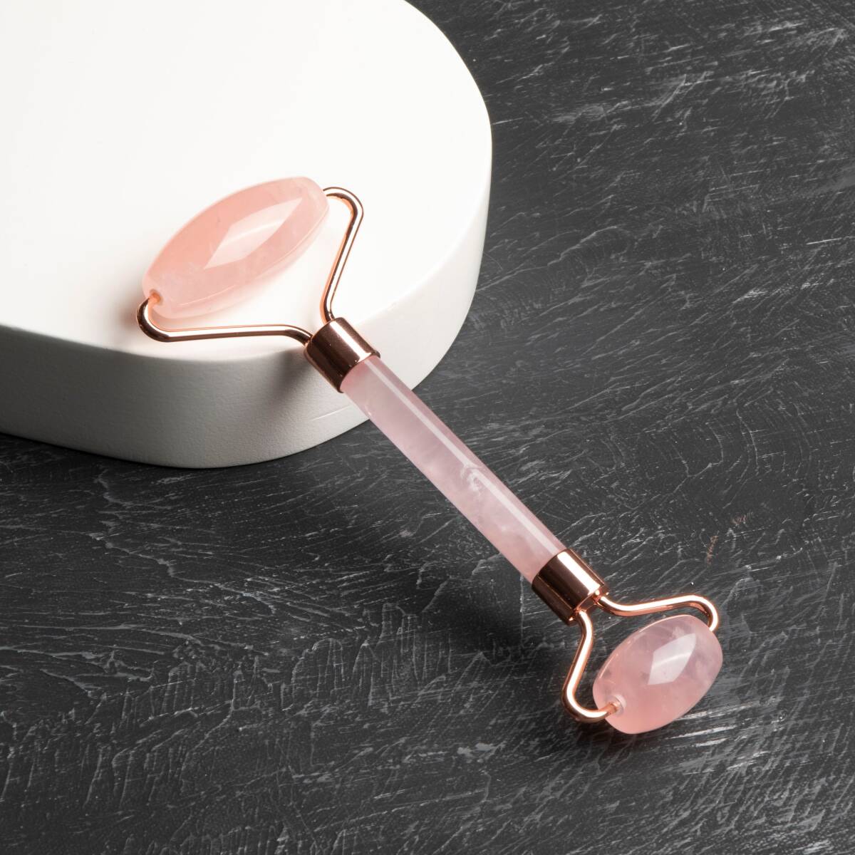 Pembe Kuvars Taşı Masaj Takımı - Roller ve Gua Sha Kalpli Set - 3