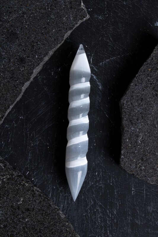 Selenit Spiral Enerji Çubuğu (S.K. 232) - Doğal Taş