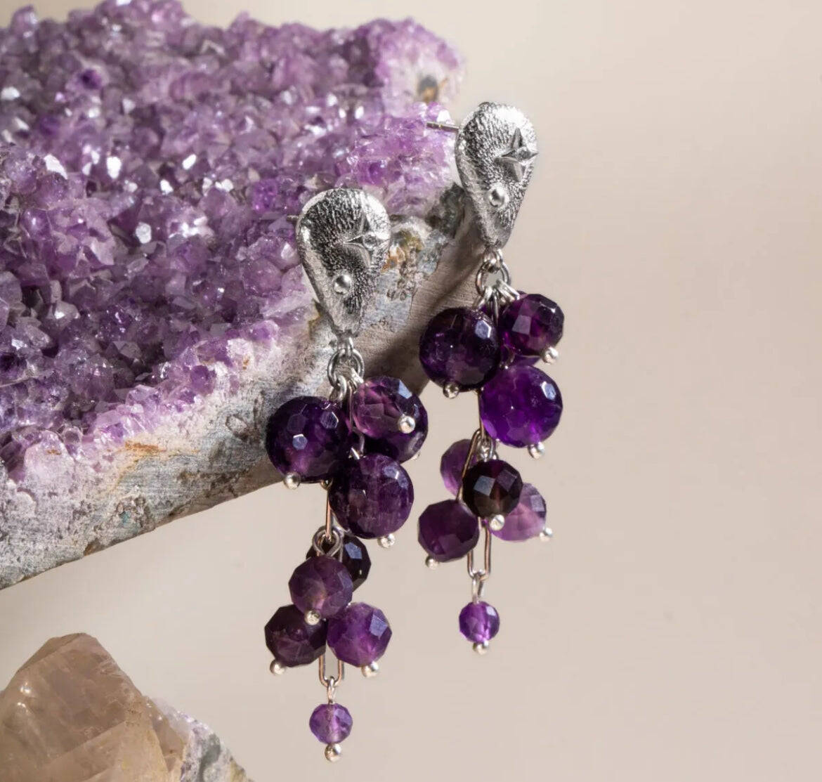 Sertifikalı Ametist Doğal Taşlı El Işçiliği Salkım Tasarım Gümüş Küpe - 1