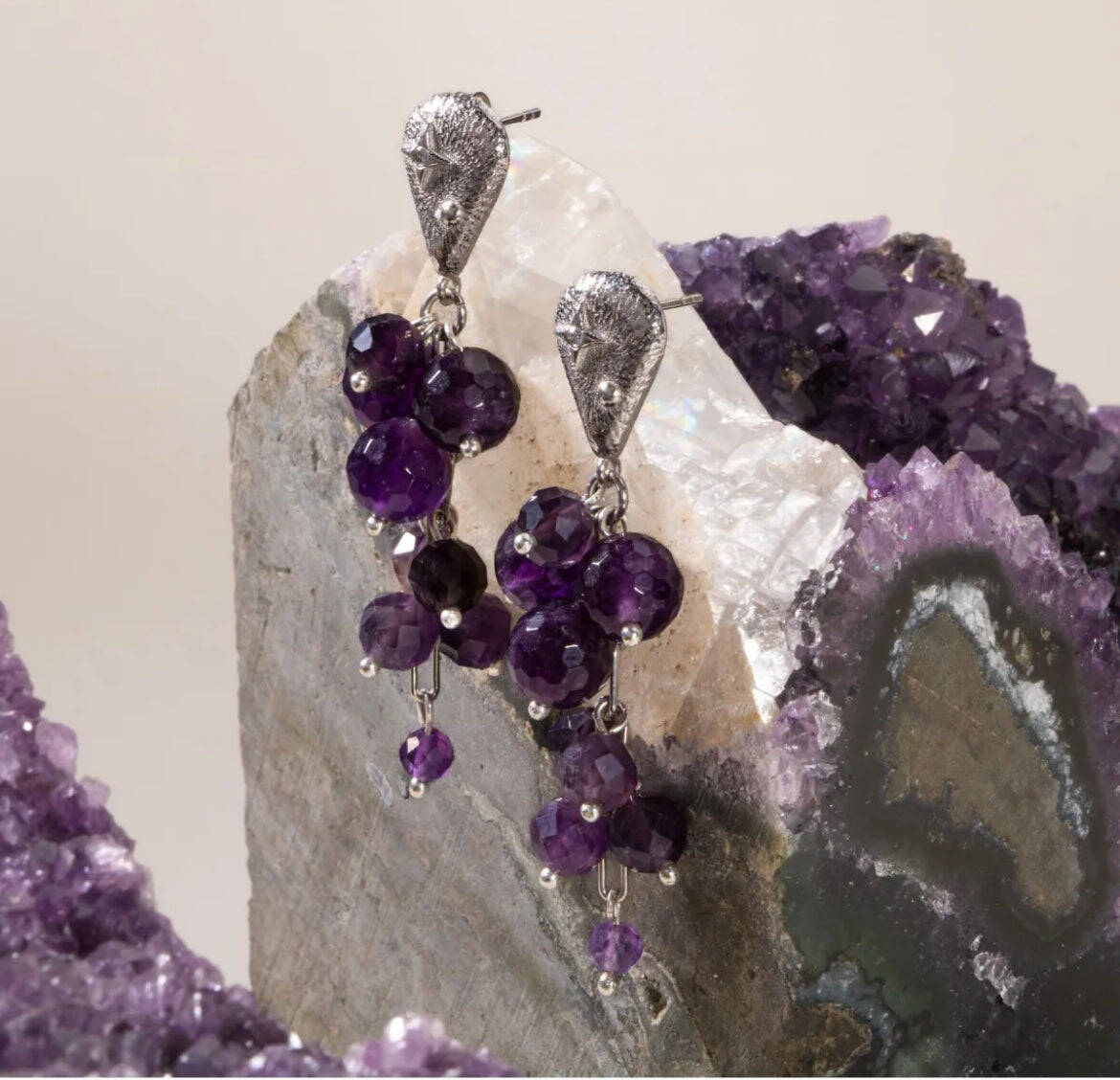 Sertifikalı Ametist Doğal Taşlı El Işçiliği Salkım Tasarım Gümüş Küpe - 3