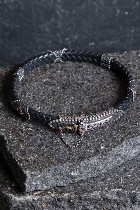 Sertifikalı El İşçiliği Gümüş Kılıç Detaylı Deri Bileklik (SK:198) - Doğal Taş