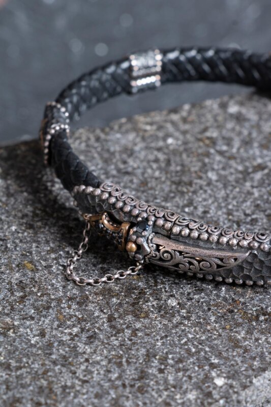 Sertifikalı El İşçiliği Gümüş Kılıç Detaylı Deri Bileklik (SK:198) - 3