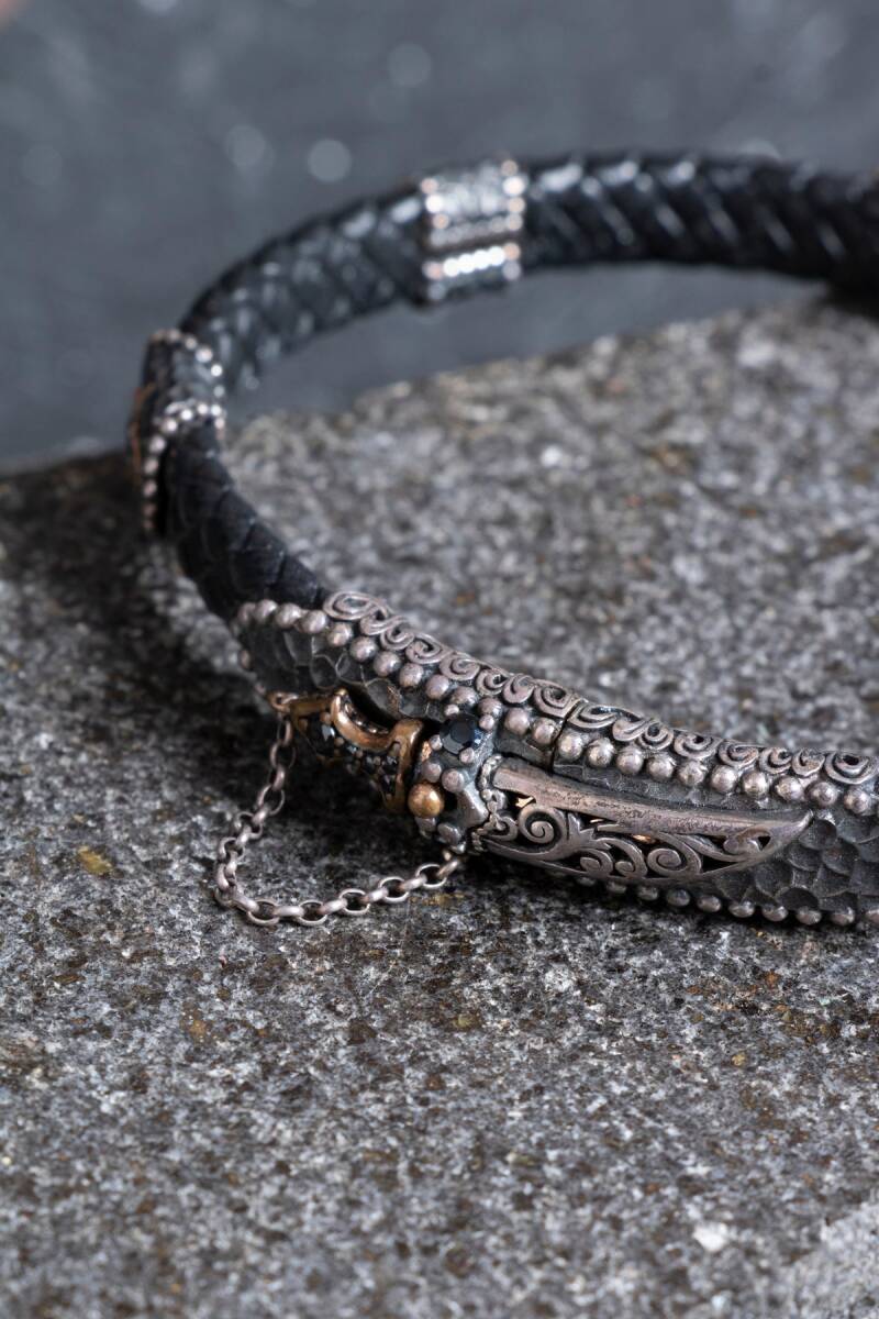 Sertifikalı El İşçiliği Gümüş Kılıç Detaylı Deri Bileklik (SK:198) - 3