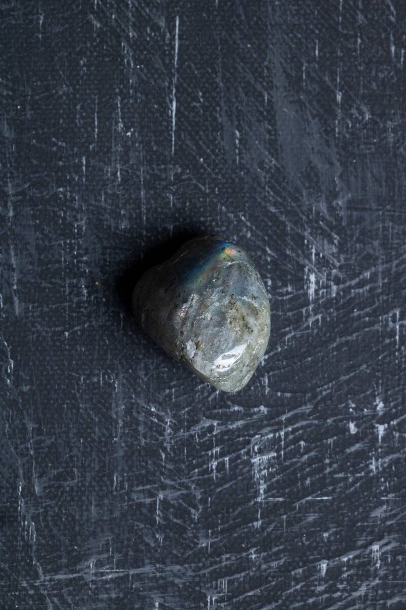 Sertifikalı Labradorit Doğal Taş Tımbıl El Taşı (SK:142) - 2