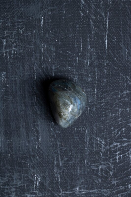 Sertifikalı Labradorit Doğal Taş Tımbıl El Taşı (SK:142) - 4