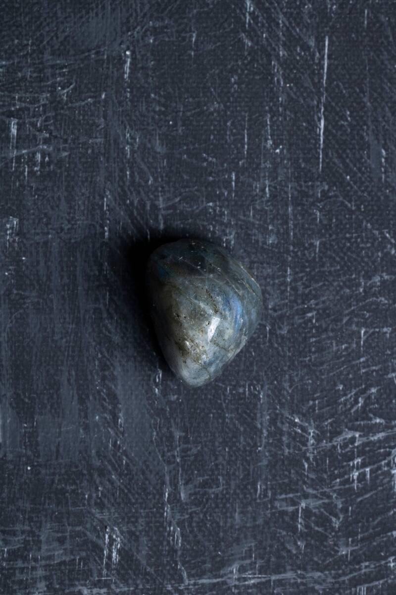 Sertifikalı Labradorit Doğal Taş Tımbıl El Taşı (SK:142) - 4