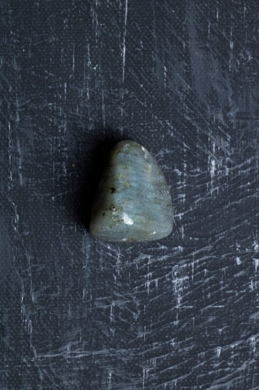 Sertifikalı Labradorit Doğal Taş Tımbıl El Taşı (SK:142) - 5