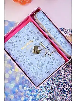 Victorias Journals Hush Hush Hello Kitty Deri Kalemlik + Kalp Kilitli Çizgili 160 Yp 13x18 Cm Kutulu - 2