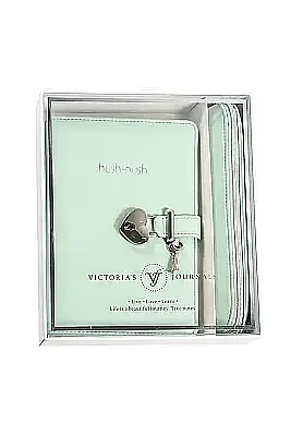 Victorias Journals Hush Hush Yeşil Kalp Kilitli Özel 160 Yp 13x18 Cm + Kalemlik - Victorias Journals