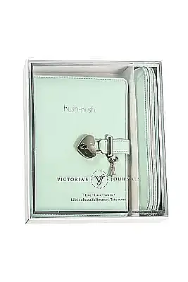 Victorias Journals Hush Hush Yeşil Kalp Kilitli Özel 160 Yp 13x18 Cm + Kalemlik - 1