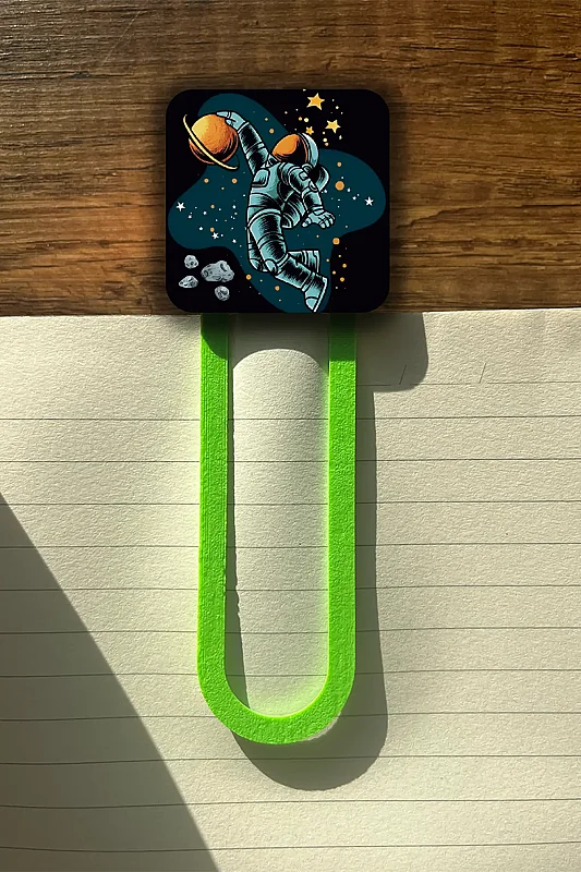 Yıldız Kaşifi Kitap Ayracı - 2